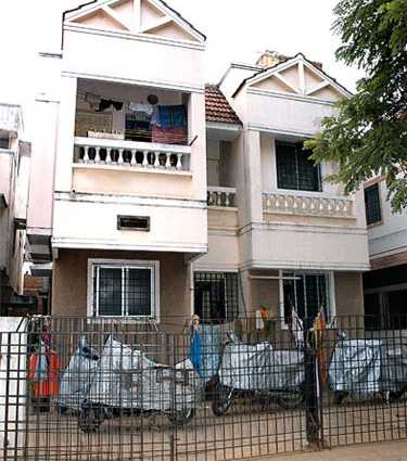 MASAROVAR  APARTMENT 